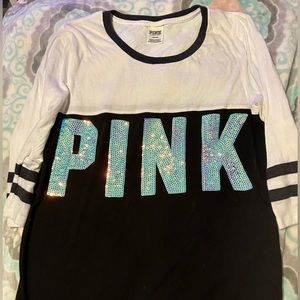Pink vs shirt